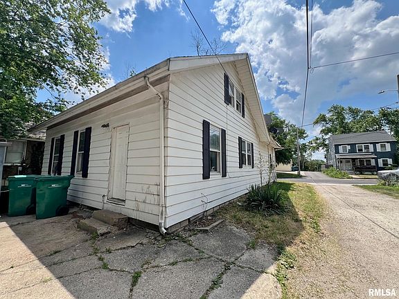 4th image of 2001 W Manor Pkwy