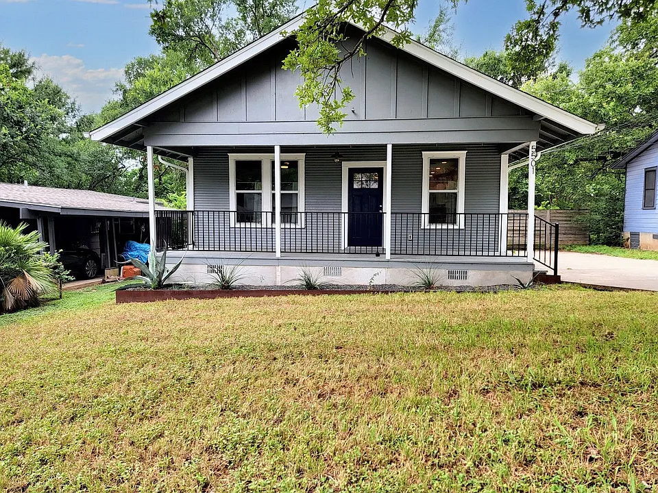 5501 Downs Dr