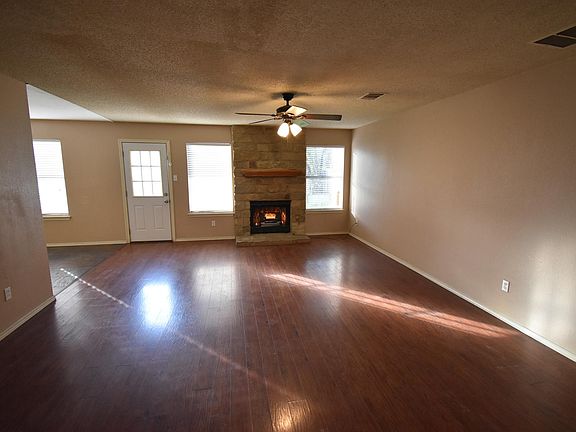 5th image of 1205 Green Terrace Dr