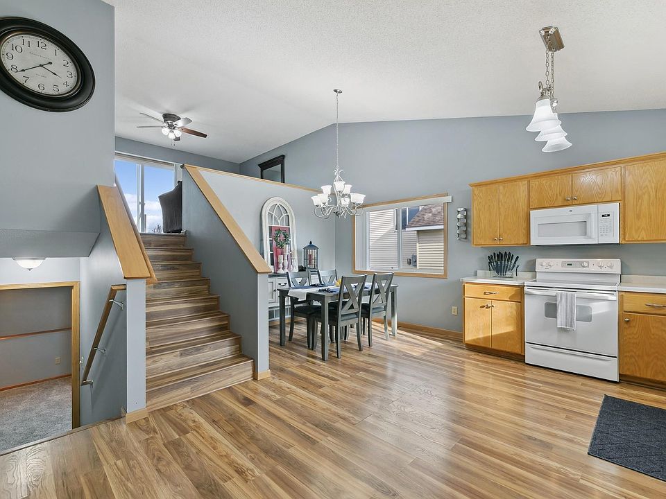 1st image of 1624 Forest Glen Cir