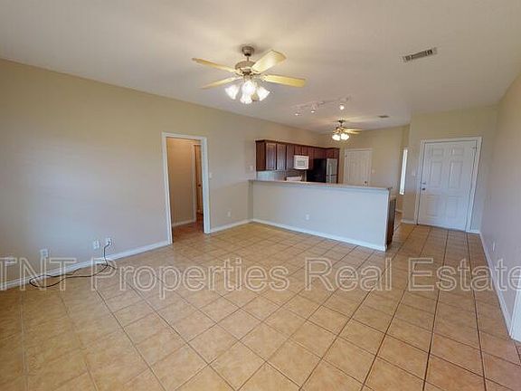4th image of 3518 Farah Dr