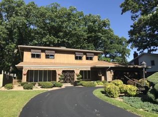 12902 Westgate Dr, Palos Heights, IL 60463