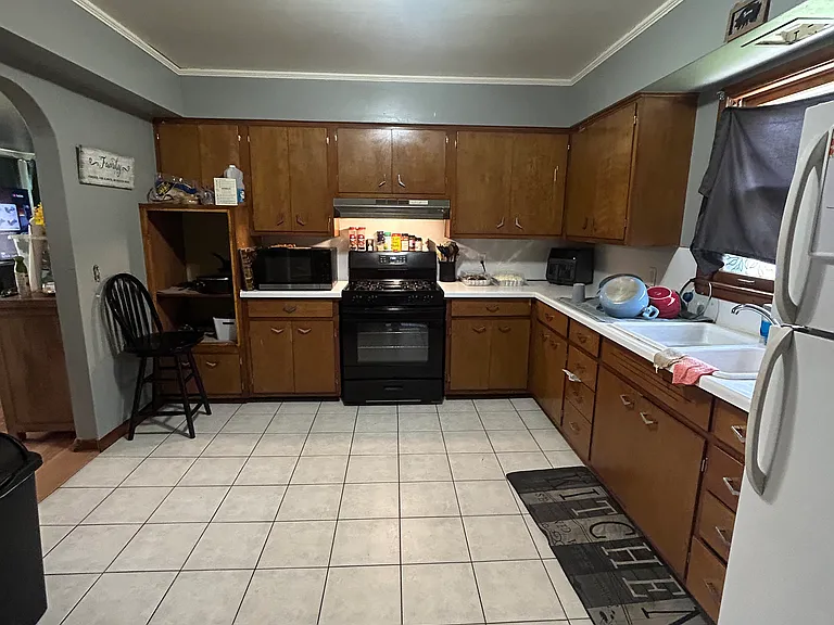 838 Cherry St — Photo 3