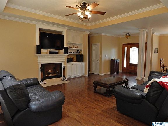 5th image of 342 Stoney Mountain Dr