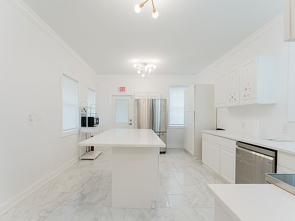 2nd image of 700 E Palmetto Park Rd #700
