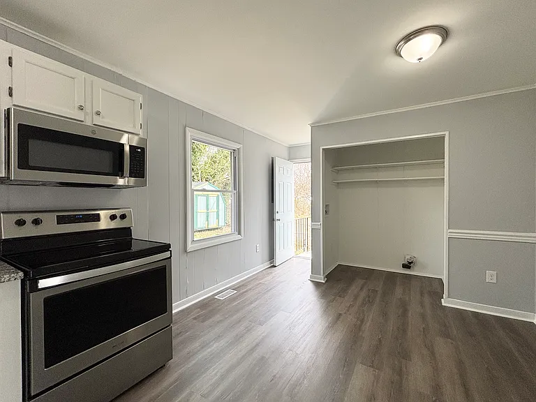 23 Saint John Ct — Photo 5