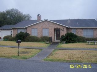223 Twin Oaks Dr, Raceland, LA 70394