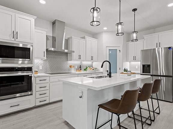 7th image of this home