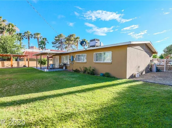 2876 Escuela St, Las Vegas, NV 89121