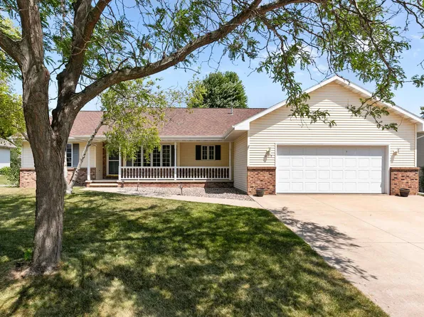 208 W Wayfarer Ln, Appleton, WI 54913