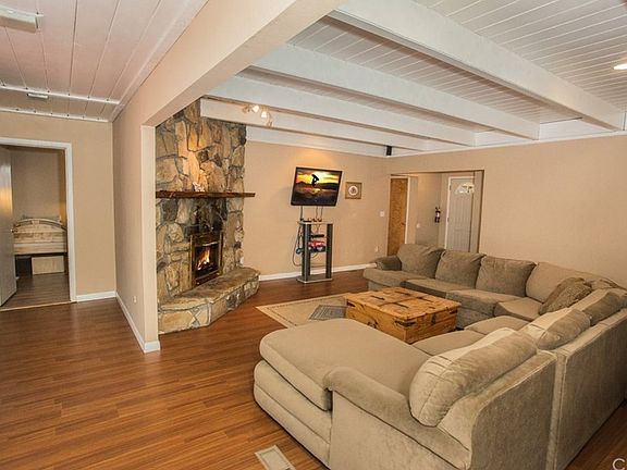 4th image of 582 Ponderosa Dr