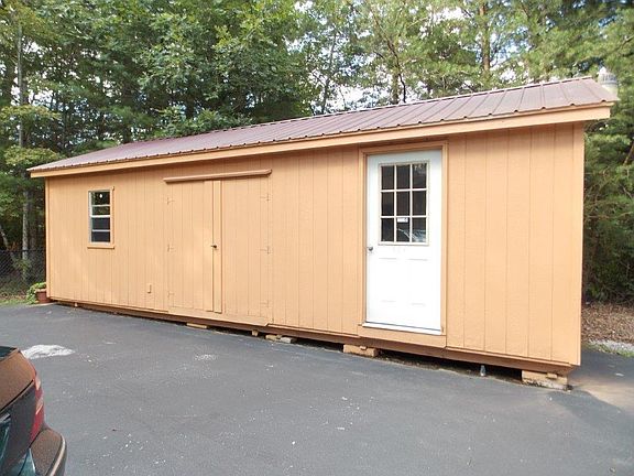 4th image of 2495 Highland Ln
