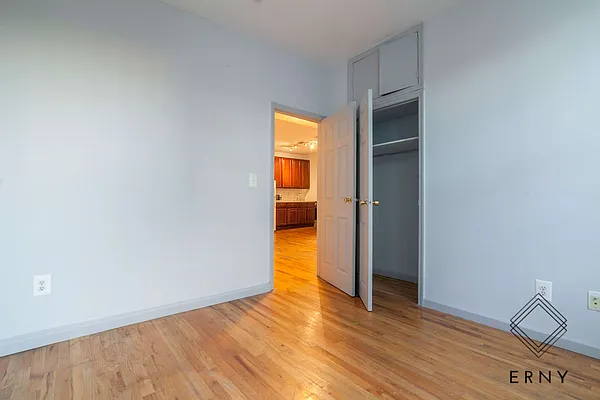 Rented by ERNY LLC | media 12