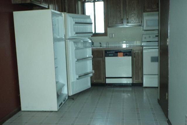 2nd image of 2919 SE 19th St