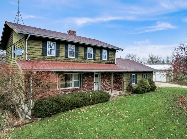 19002 River Rd, Marengo, IL 60152