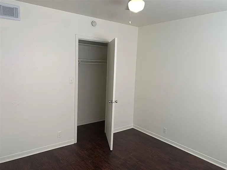 1918 Hearthstone Dr #202 — Photo 17