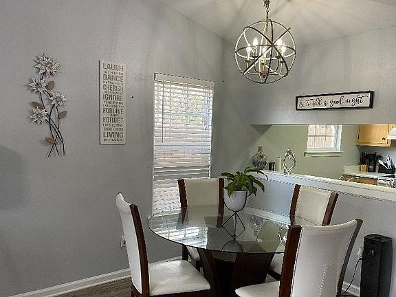 3rd image of 2276 Hartsfield Way