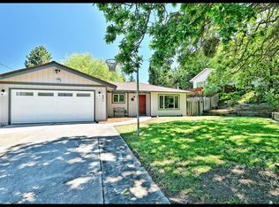 601 S Rose St, Phoenix, OR 97535