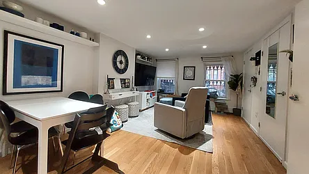 Rented by R New York