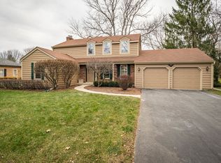 703 Surrey Ln, Algonquin, IL 60102