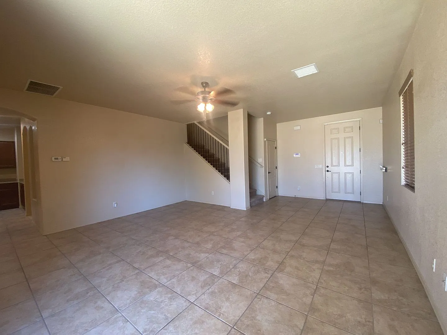 4 bedrooms, 3.5 bathrooms home, 2 Primary Suites! — Photo 2