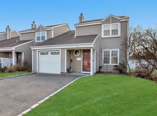 20 S Union St, Bay Shore, NY 11706