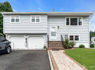 125 Jeff St, Edison, NJ 08837