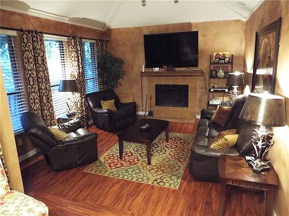4th image of 5906 Yacht Club Dr