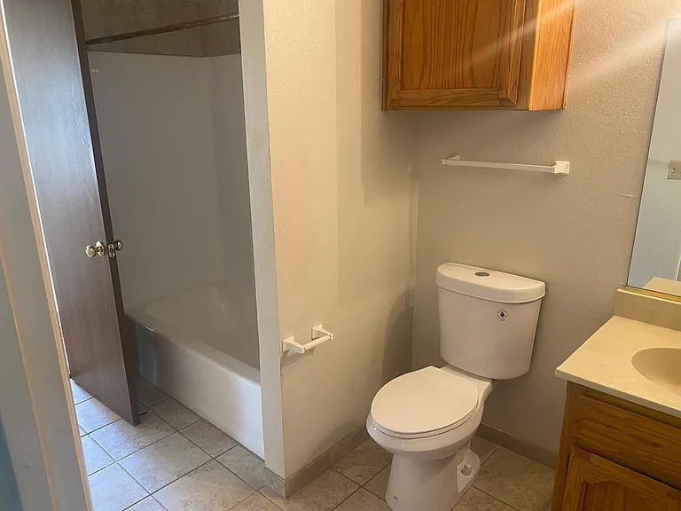 1529 Racquet Club Dr #B — Photo 5