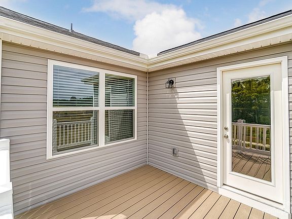 3rd image of 17516 Blue Larkspur Ln