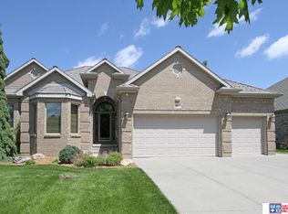 2604 Rokeby Rd, Lincoln, NE 68512