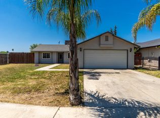 27 N Sierra St, Porterville, CA 93257