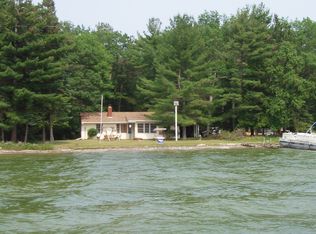6331 Oak St, Hubbard Lake, MI 49747