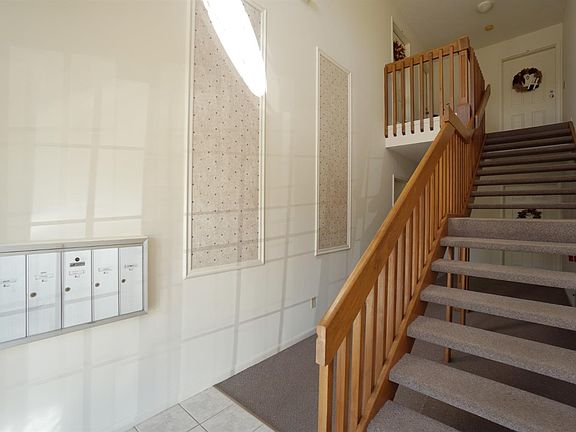 5th image of 3302 Emerald Lakes Dr Unit 10