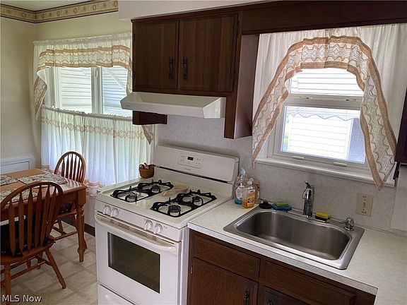 5th image of 12910 Shady Oak Blvd