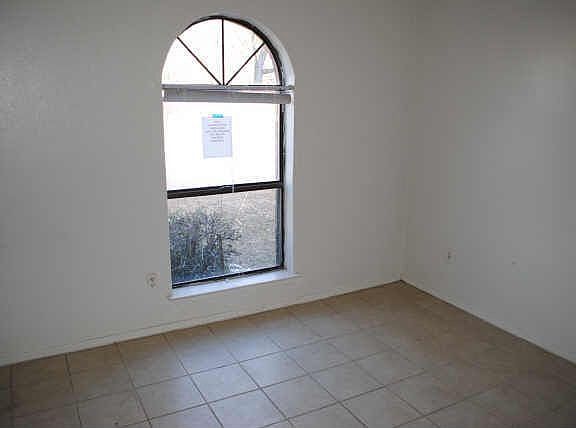 5th image of 1540 Barbara Dr