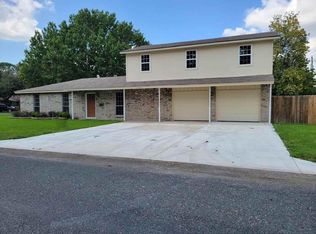 2610 Mazur Dr, Port Neches, TX 77651