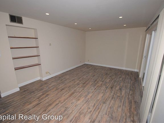 4th image of 1439 El Camino Real APT 5