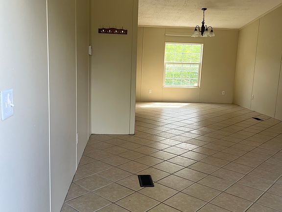 2nd image of 937 Crystal Hill Rd