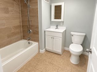 194 21st Ave #2, Paterson, NJ 07503