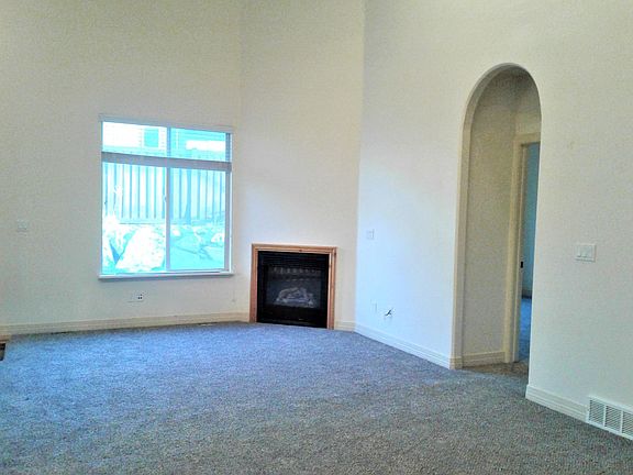 3rd image of 4880 N Shady Bend Ln
