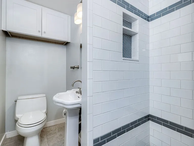 5681 Charter Ave — Photo 11