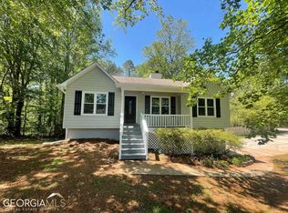 572 Emerald Pines Dr, Dallas, GA 30157
