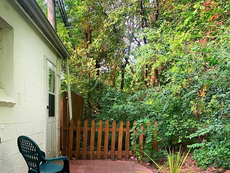 1514 N Wayne Rd — Photo 13