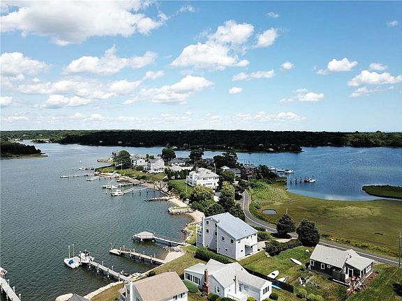 2nd image of 100 Marine Dr