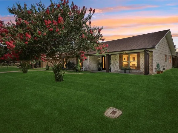 2519 Ridgewood Ln, Nederland, TX 77627