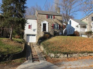 10 Allendale Pl, Mt Lebanon, PA 15228