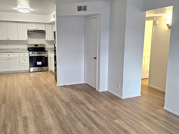 2nd image of 510 E Hatcher Rd APT 208