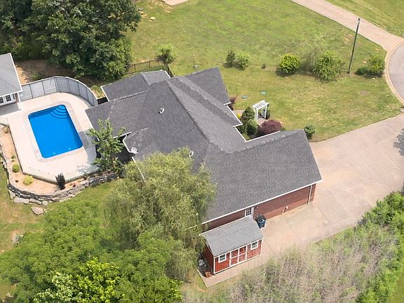 4th image of 1205 Cascade Falls Dr