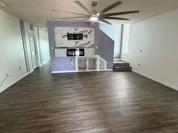 3rd image of 218 Ronaldale Ave